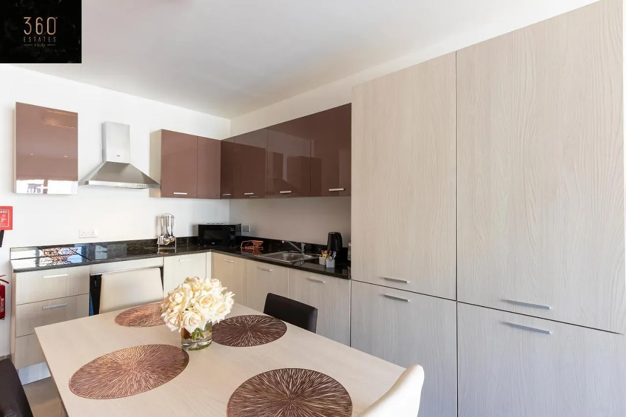 High-End Central Apt With Comfy Bed & Super Wifi By 360 Estates San Gwann Apartment