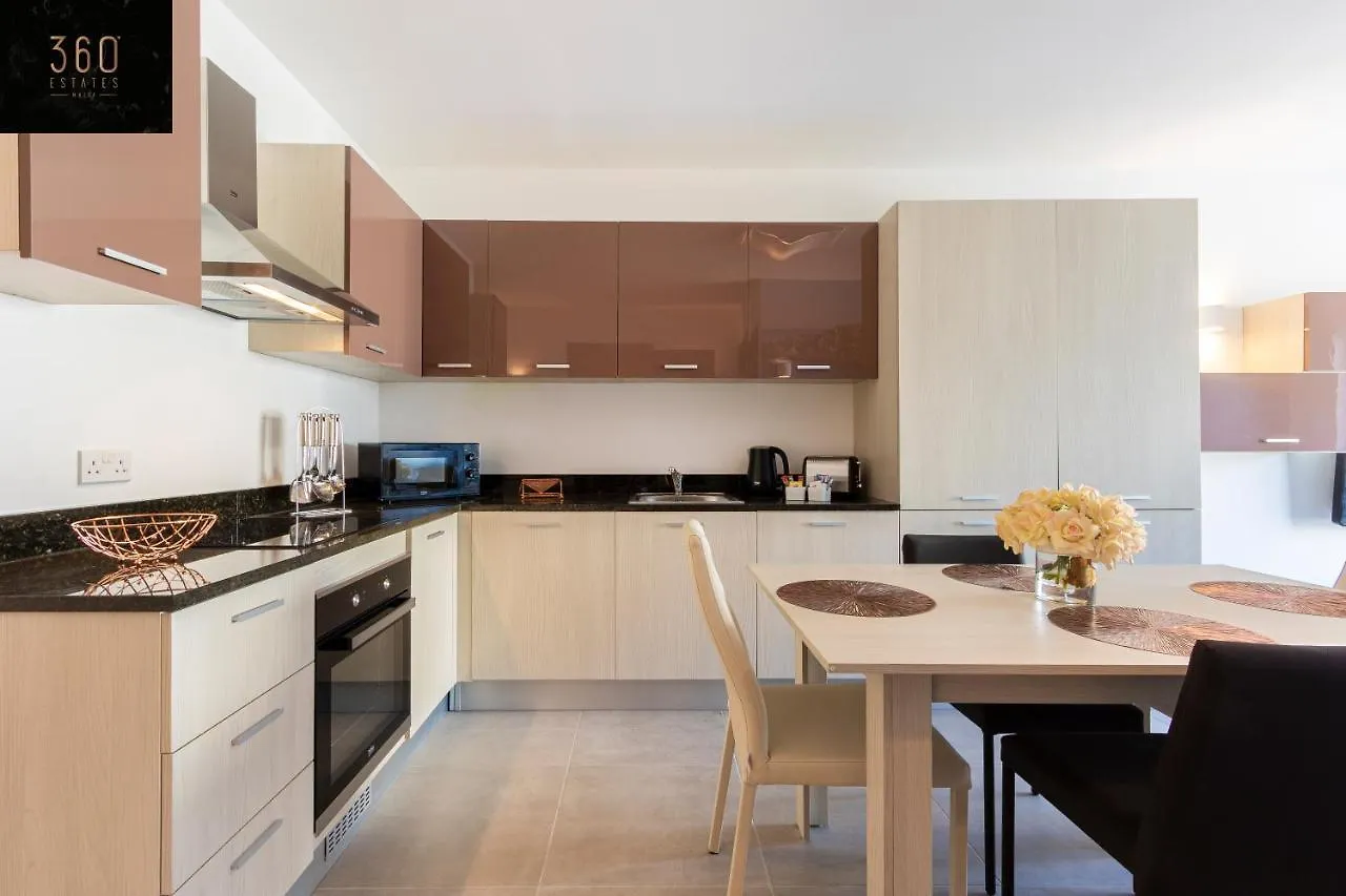 High-End Central Apt With Comfy Bed & Super Wifi By 360 Estates San Gwann Apartment