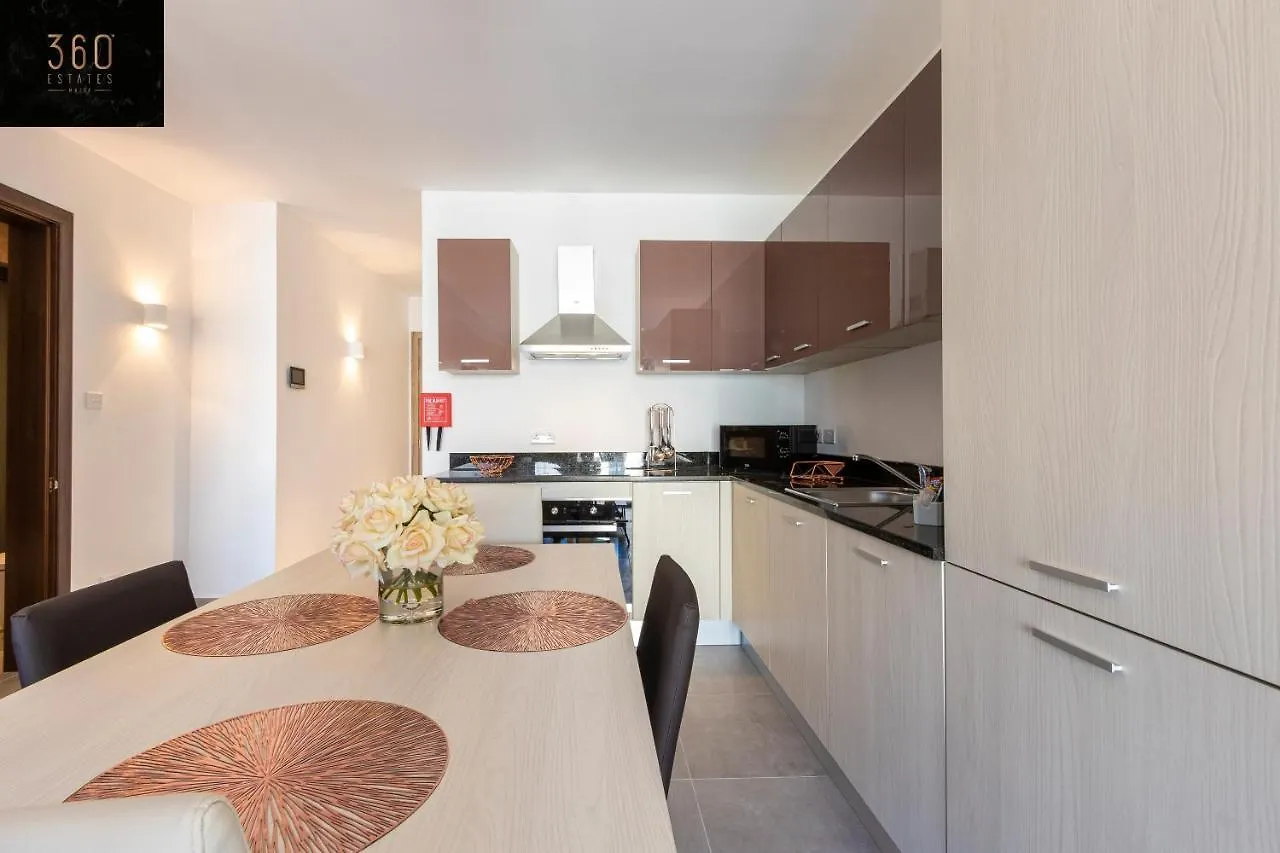 High-End Central Apt With Comfy Bed & Super Wifi By 360 Estates San Gwann Malta